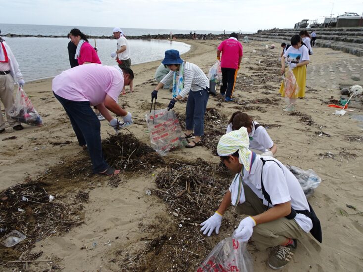 高岡市・海岸特別清掃日　「海と日本ＰＲＯＪＥＣＴin富山県」参加